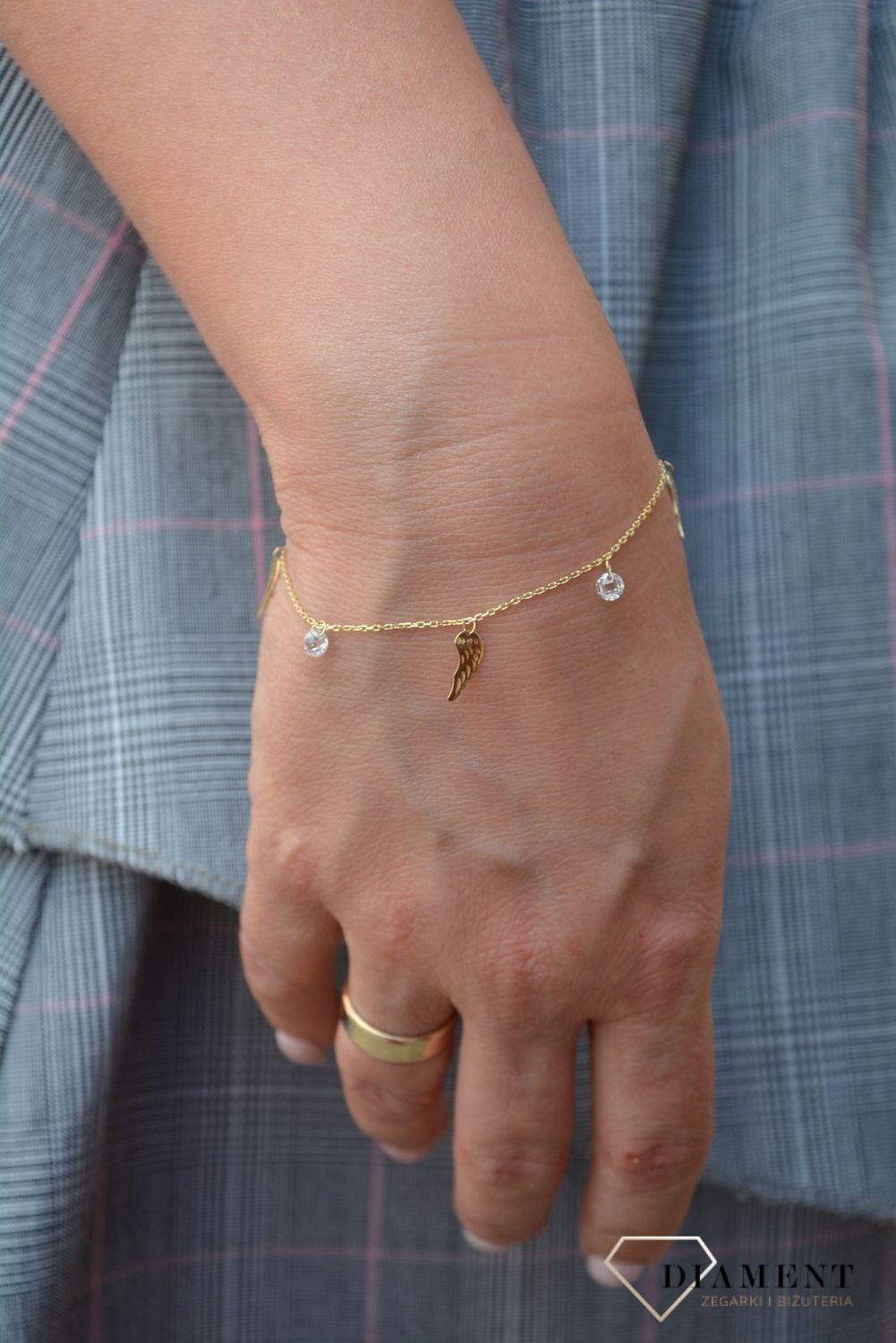 Złota bransoletka celebrytka 375 skrzydełka z białym kryształem DIA-BRA-47K40-FOB0041-Y-CZ-375.jpg