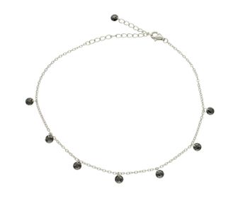 Srebrna bransoletka na nogę łańcuszek z czarnymi kryształkami DIA-BRA-51763-925. Bransoletka na kostkę wykonana z wysokiej jakości srebra próby 925. Bransoletka składa się z gładkiego łańcuszka ozdobionego czarnymi kryształkam.jpg