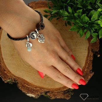 Modny charms do bransoletki okrągły ciasteczko. Ponadczasowa biżuteria w formie charmsów do bransoletki, pozwalająca każdej kobiecie skomponować bransoletkę wedle własnych upodobań, a następnie modyfikowa (2).jpg