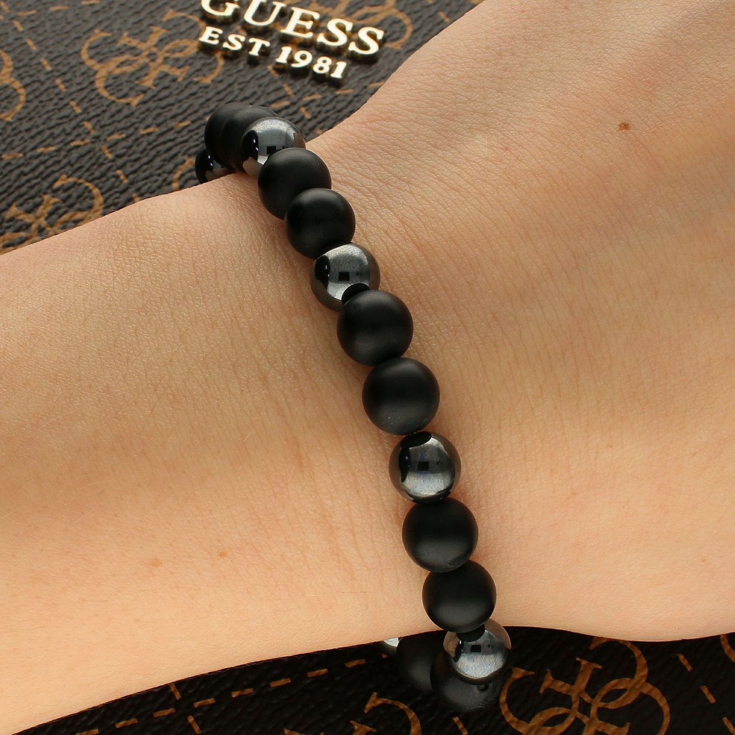 Bransoletka damska Czarne Kulki Lawa DIA-BRA-5630-INNE. Damska bransoletka z kamieniem naturalnym Lawa. Bransoletka czarna z koralików. Damska bransoletka na gumce.  (1).jpg