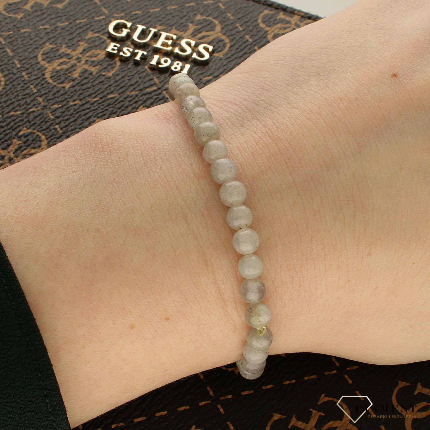 Bransoletka z koralików Kwarc Szary DIA-BRA-5633-INNE. Bransoletka delikatna na gumce. Bransoletka z kamieniem naturalnym. Bransoletka Kwarc Szary. Bransoletka w szarym kolorze (1).jpg