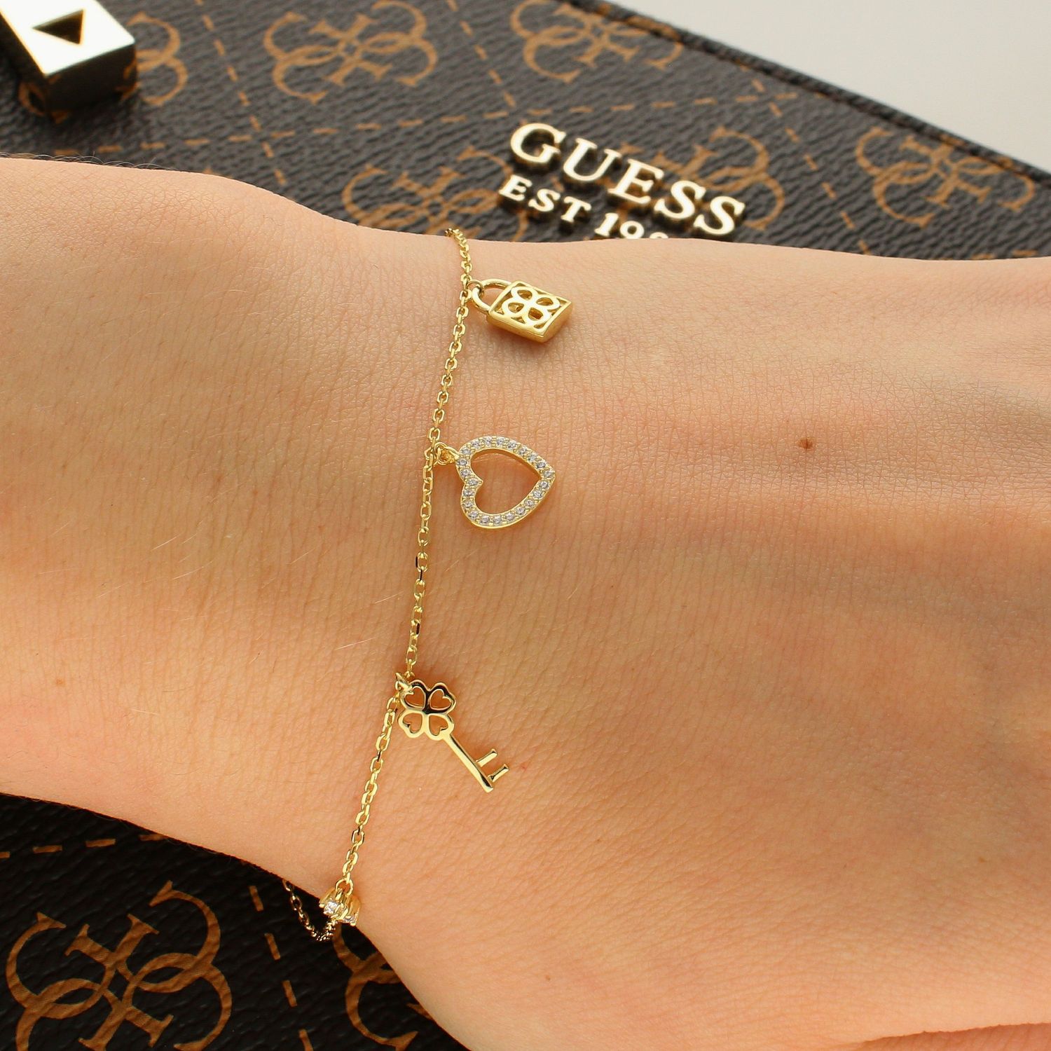 Bransoletka pozłacana “ Wiszące elementy ” 925 DIAMENT DIA-BRA-5959-925 Bransoletka wiszące elementy idealna na prezent dla każ1.jpg