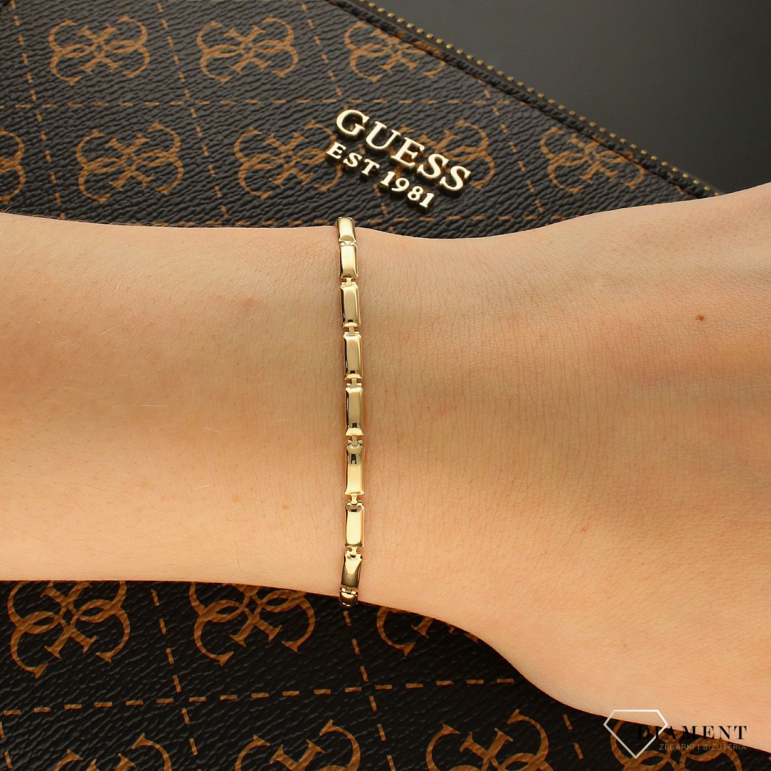 Złota bransoletka 585 proste gładkie ogniwa DIA-BRA-6198-585. Bransoletka damska złota. Złota bransoletka łączone ogniwa. Złota bransoletka gładka. Złota bransoletka damska. Złota bransoletka elegancka dl (1).jpg