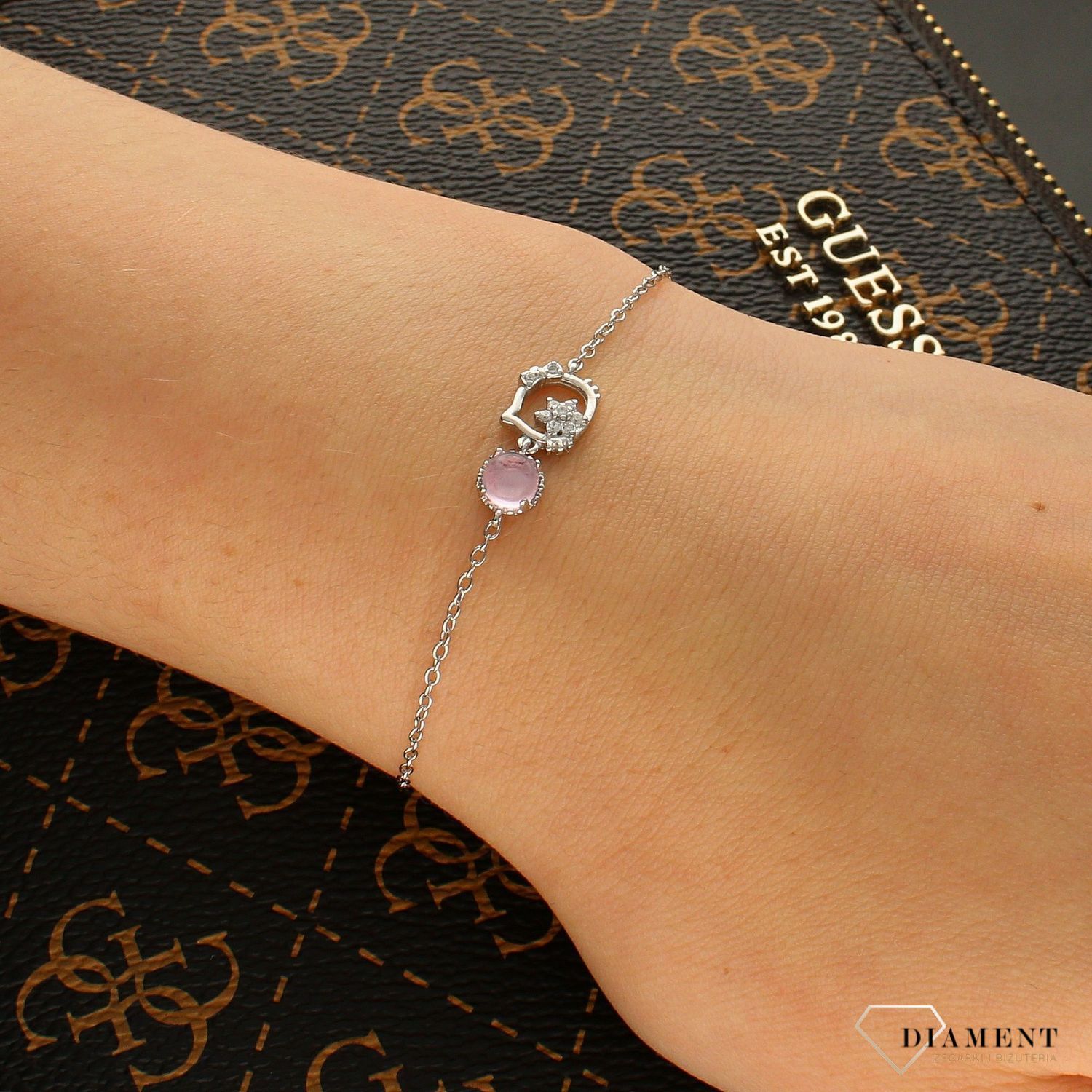 Srebrna bransoletka z różową cyrkonią DIA-BRA-6280R-925.  Bransoletka na łańcuszku. Bransoletka srebrna damska. Bransoletka z różową cyrkonią. Bransoletka dla każdej kobiety.  Bransoletka idealna na preze.jpg