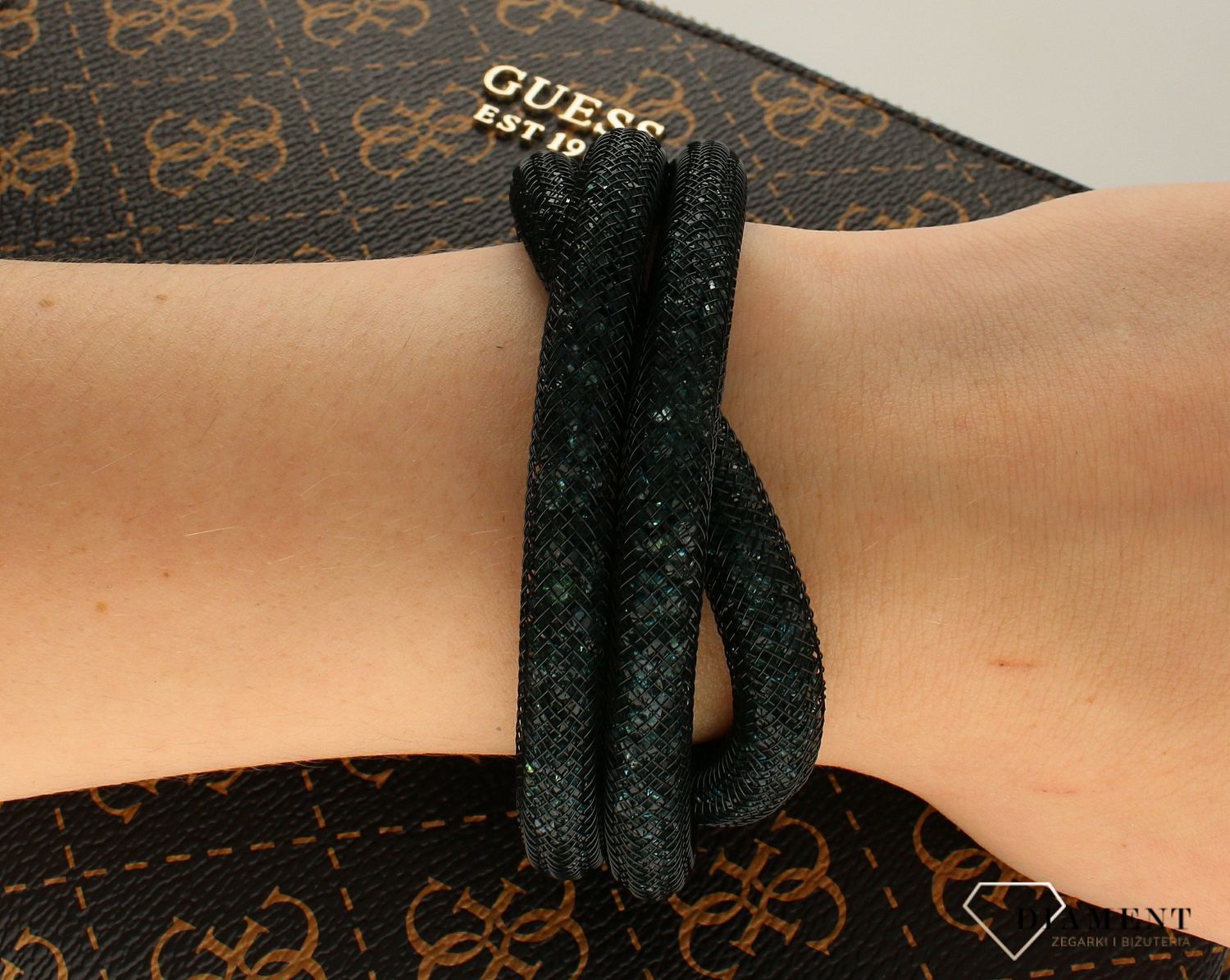 1230099503 Bransoleta damska z kryształkami Swarovskiego fashion. Bransoletka modowa. Bransoletka butelkowa zieleń. Bransoletka damska z kryształkami Swarovskiego. Bransoletka idealny pomysł na prezent (1).jpg