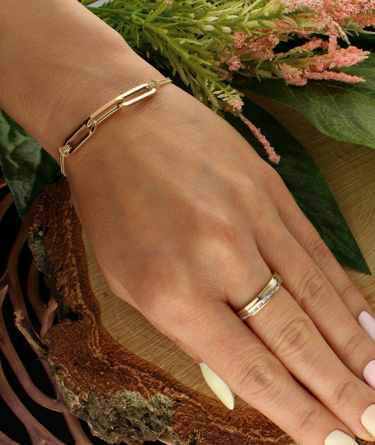 Bransoletka złota 585 linka z podłużnymi oczkami DIA-BRA-6528-585. Bransoletka damska linka. Bransoletka złota żmijka. Bransoletka żmijka z ozdobnymi oczkami. Bransoletka na ozdobnym łańcuszku z podłużnymi oczkami. Bransoletka.jpg