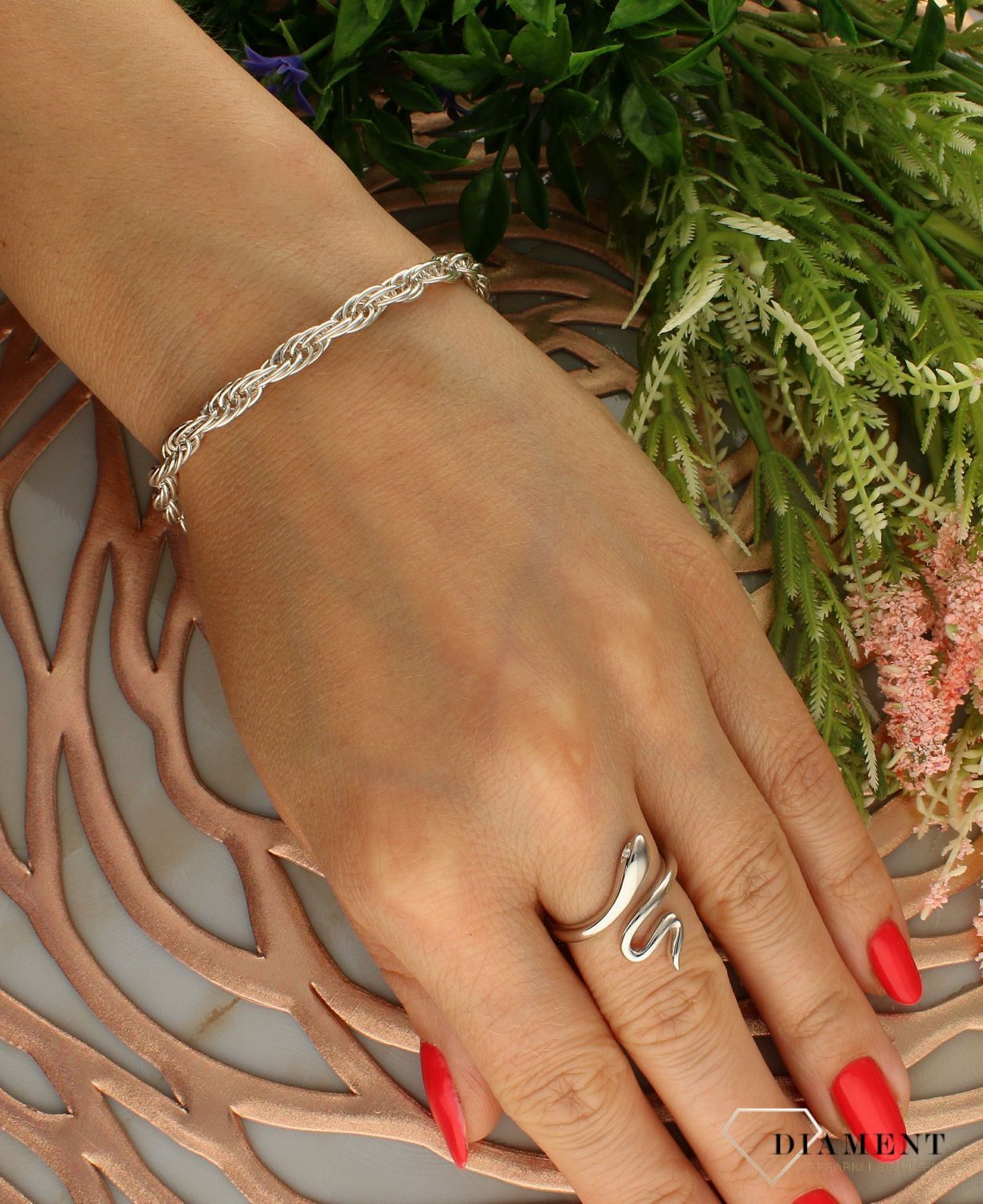 Bransoletka srebrna damska o splocie Kordel DIA-BRA-6802-925. Srebrna bransoletka damska. Bransoletka damska Kordel. Bransoletka damska elegancka. Srebrna bransoletka o splocie kordel. Bransoletka srebrna idealna na prezent. B (1).jpg