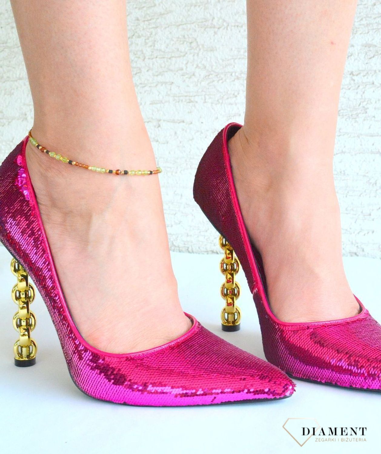 Srebrna bransoletka na nogę z oliwinem i hessonitem. Delikatny łańcuszek z koniczynką, regulowana długość, idealna na lato i wakacje.1.jpg