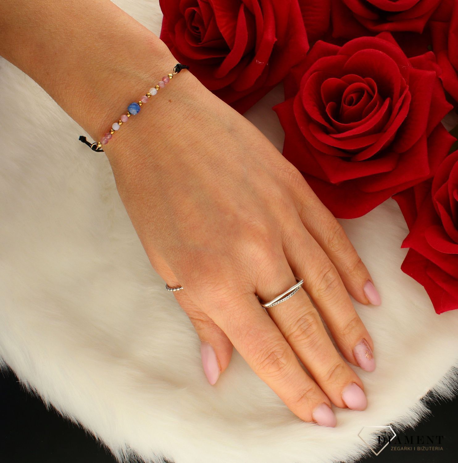 Bransoletka damska na sznureczku kamienie naturalne turmalin, kyanit, angelit DIA-BRA-8123-925. Bransoletka z koralików. Na prez.jpg