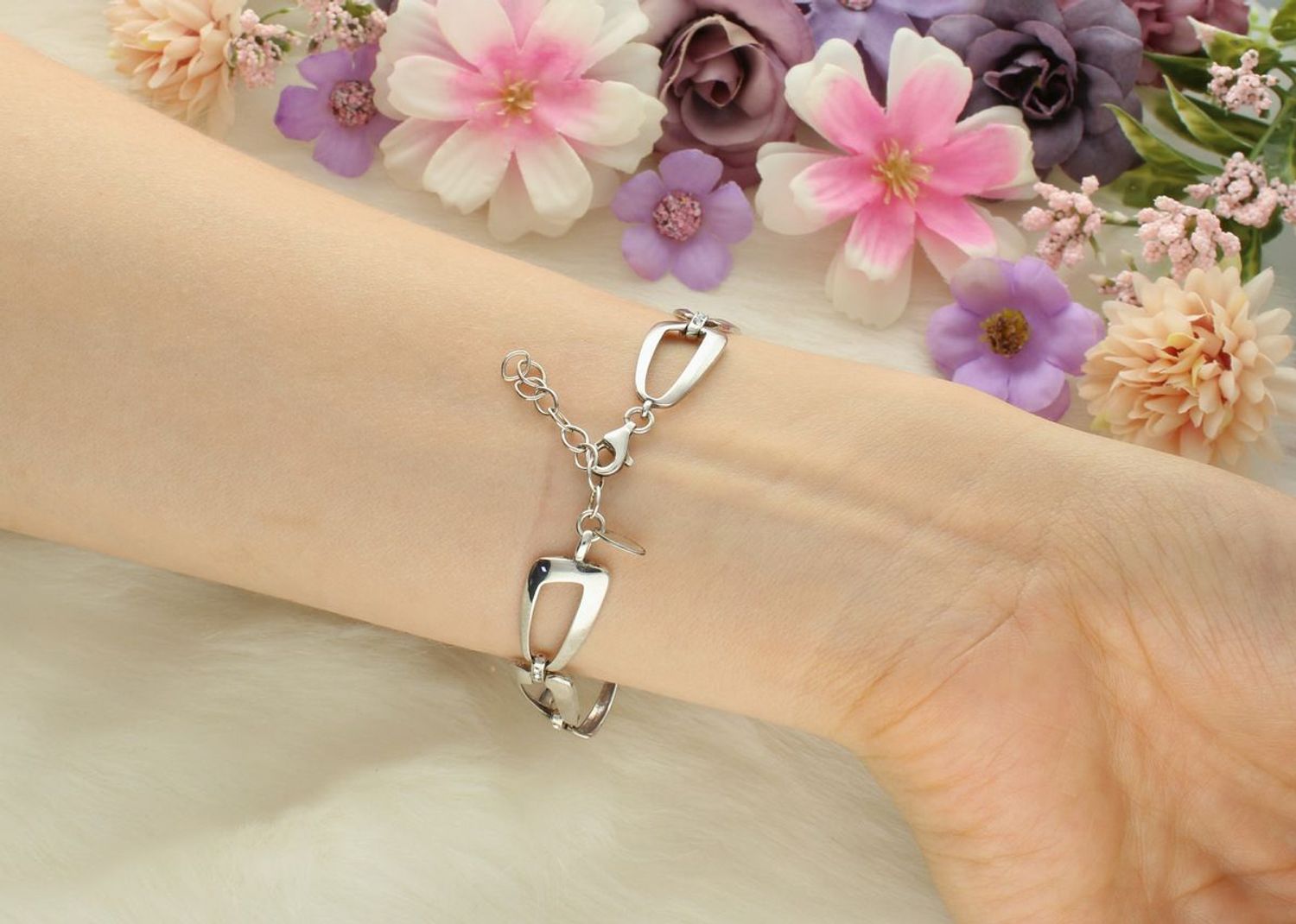 Bransoletka Srebrna Damska 925 Geometryczna z Cyrkoniami – DIA-BRA-8819-925  Elegancka Biżuteria z Regulacją Ag 925.jpg