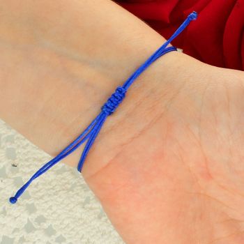Bransoletka srebrna Aniołek Best Mom na granatowym sznurku 925 – biżuteria personalizowana tył.jpg