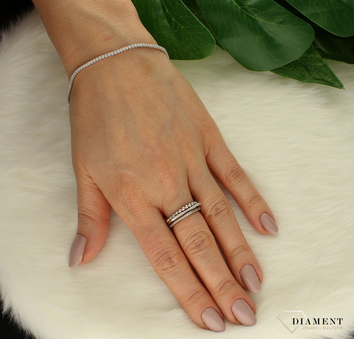 Srebrna bransoletka damska kosteczka z białymi kamieniami DIA-BRA-9665-925d.jpg