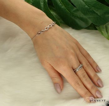 Srebrna bransoletka damska celebrytka znak nieskończoności DIA-BRA-9670-925 Niesamowita bransoletka wykonana z najwyższej próby srebra ze znakiem nieskończoności w cyrkoniach. Idealny pomysł na prezent (2).jpg