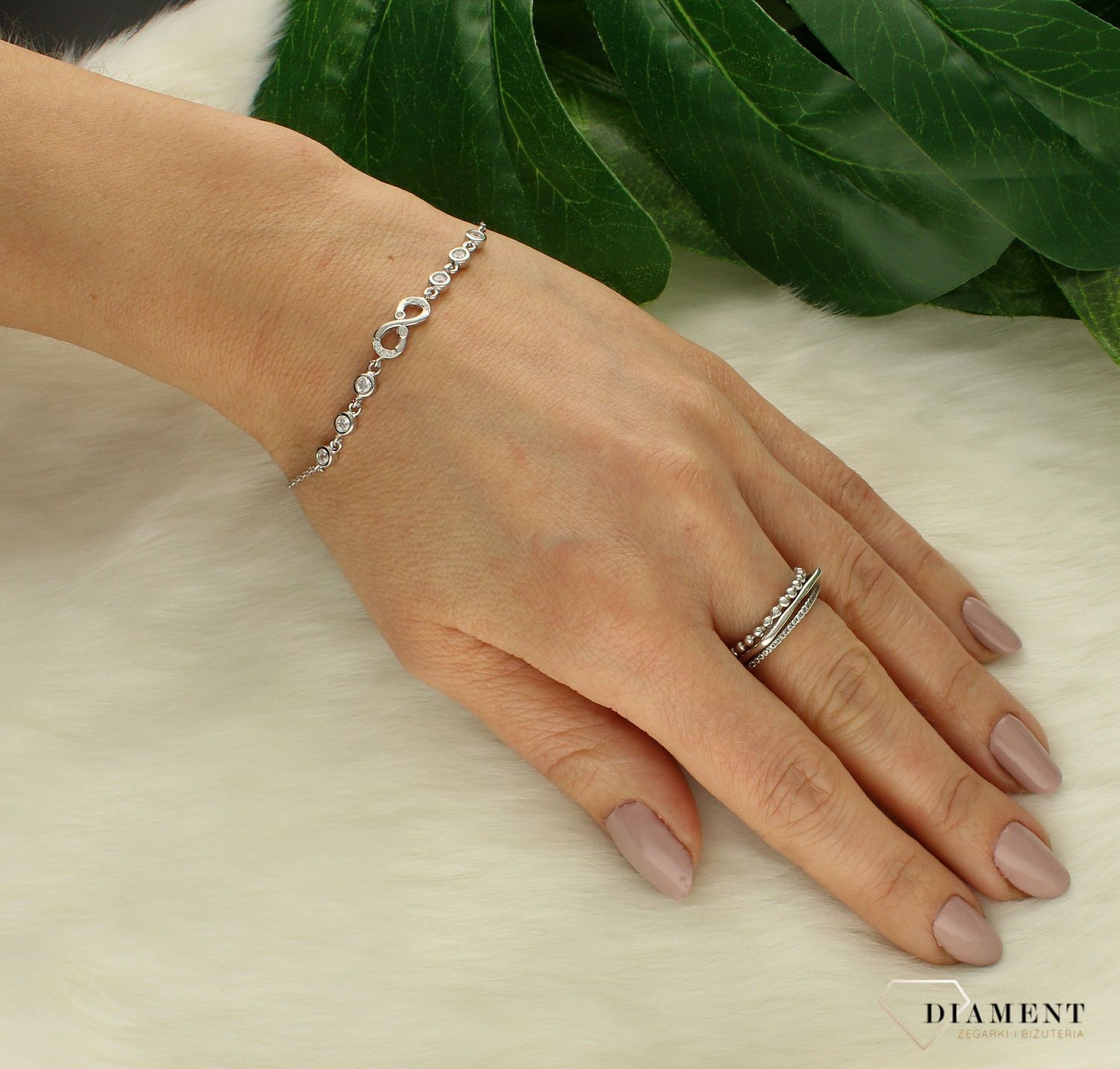 Srebrna bransoletka damska nieskończoność z cyrkoniami DIA-BRA-9671-925ds.jpg