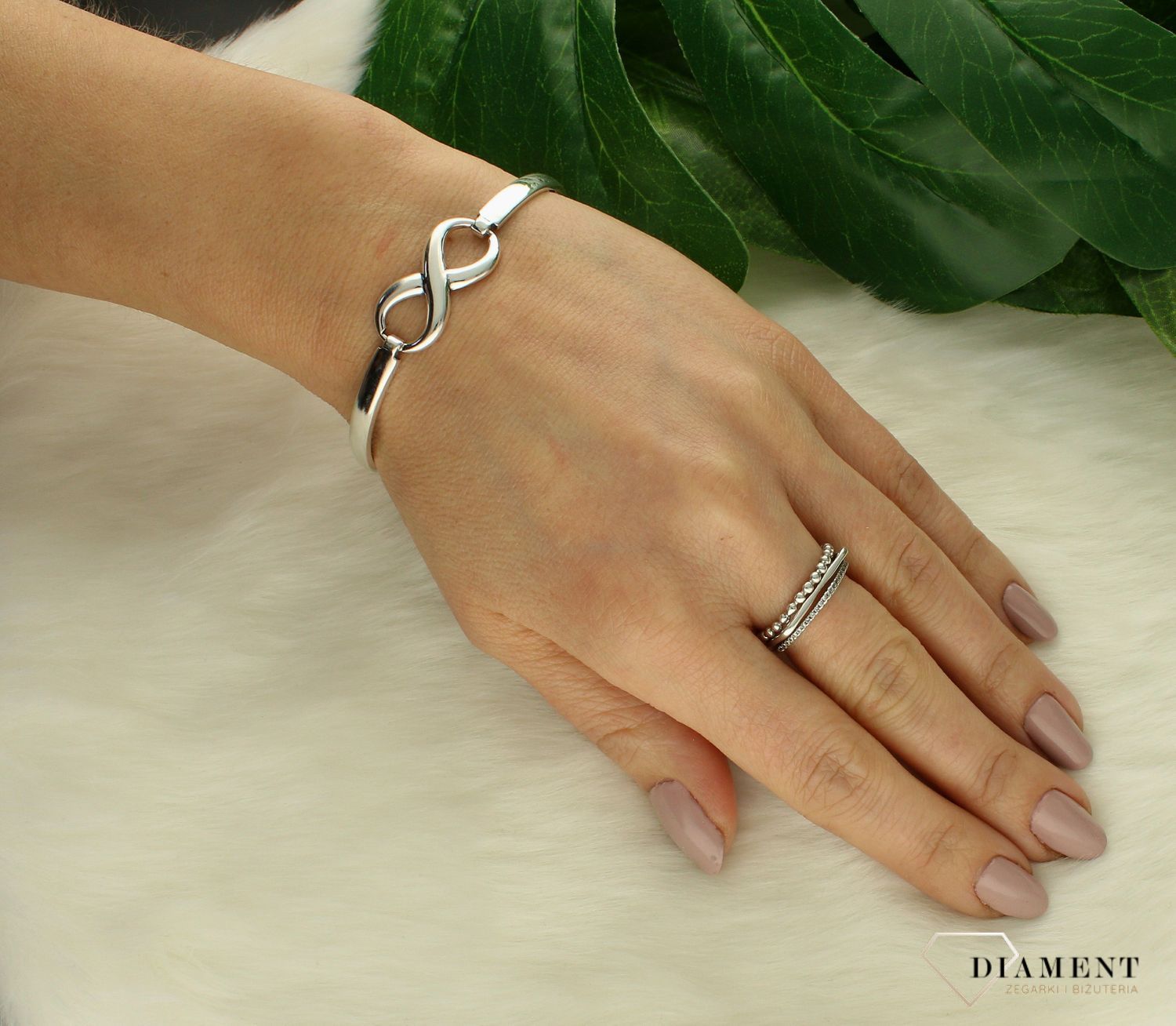 Srebrna bransoletka sztywna nieskończoność DIA-BRA-9824-925df.jpg
