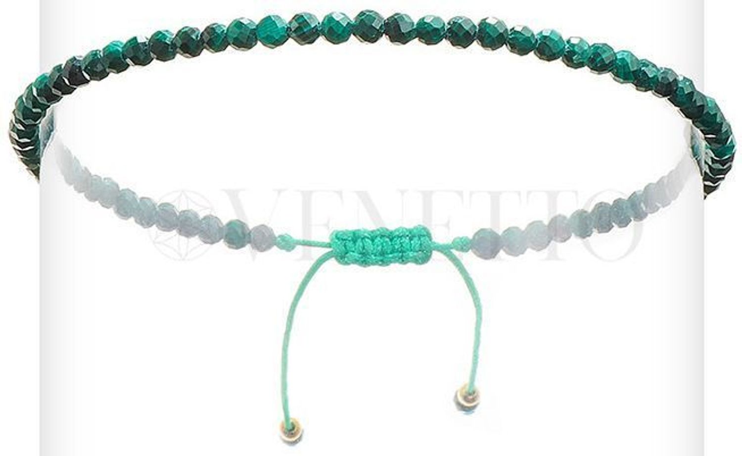 Bransoletka na sznureczku z naturalnym malachitem. Zielony kamień harmonii, regulowane zapięcie i uniwersalny design – idealna na prezent i na co dzień.11.jpg