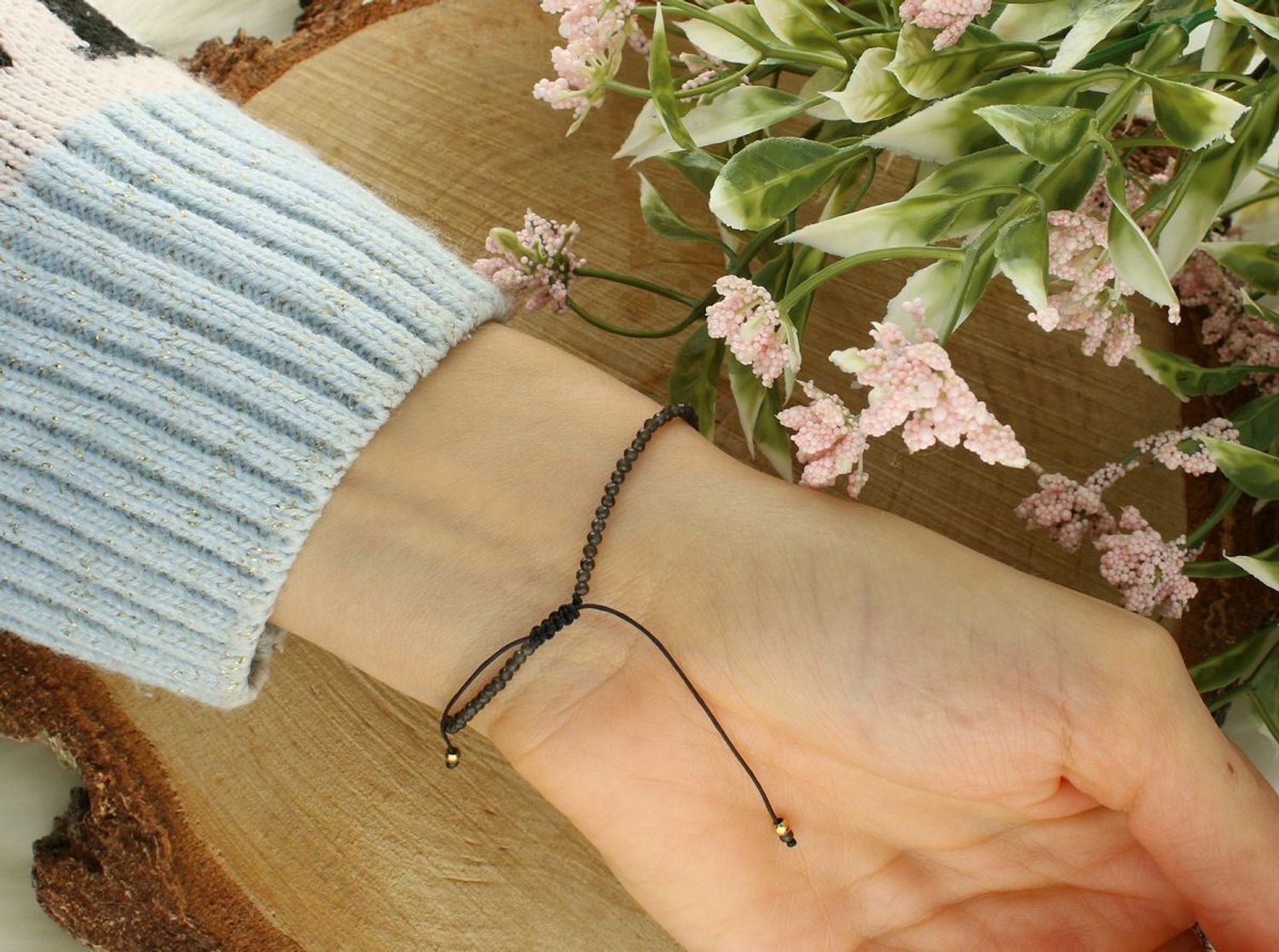 Bransoletka damska na sznureczku z naturalnym obsydianem – DIA-BRA-AB1721628-STAL stal.jpg