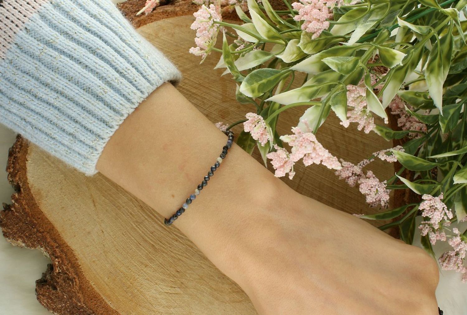 Bransoletka damska stalowa z naturalnymi szafirami – zapięcie na karabińczyk, długość 16 cm + 2 cm szafir.jpg