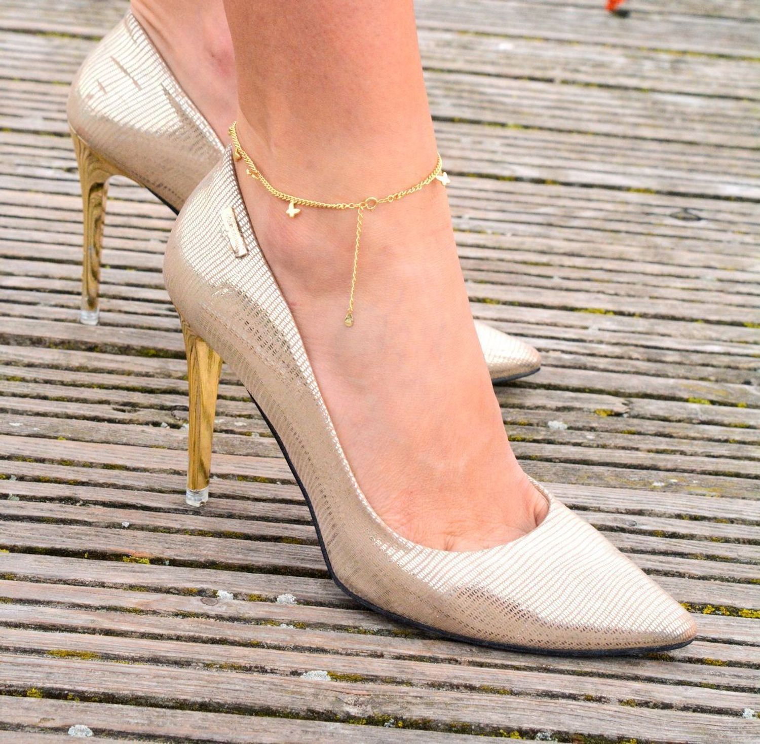 Srebrna bransoletka na nogę z motylkami pozłacana DIA-BRA-AH9318Y-925.jpg