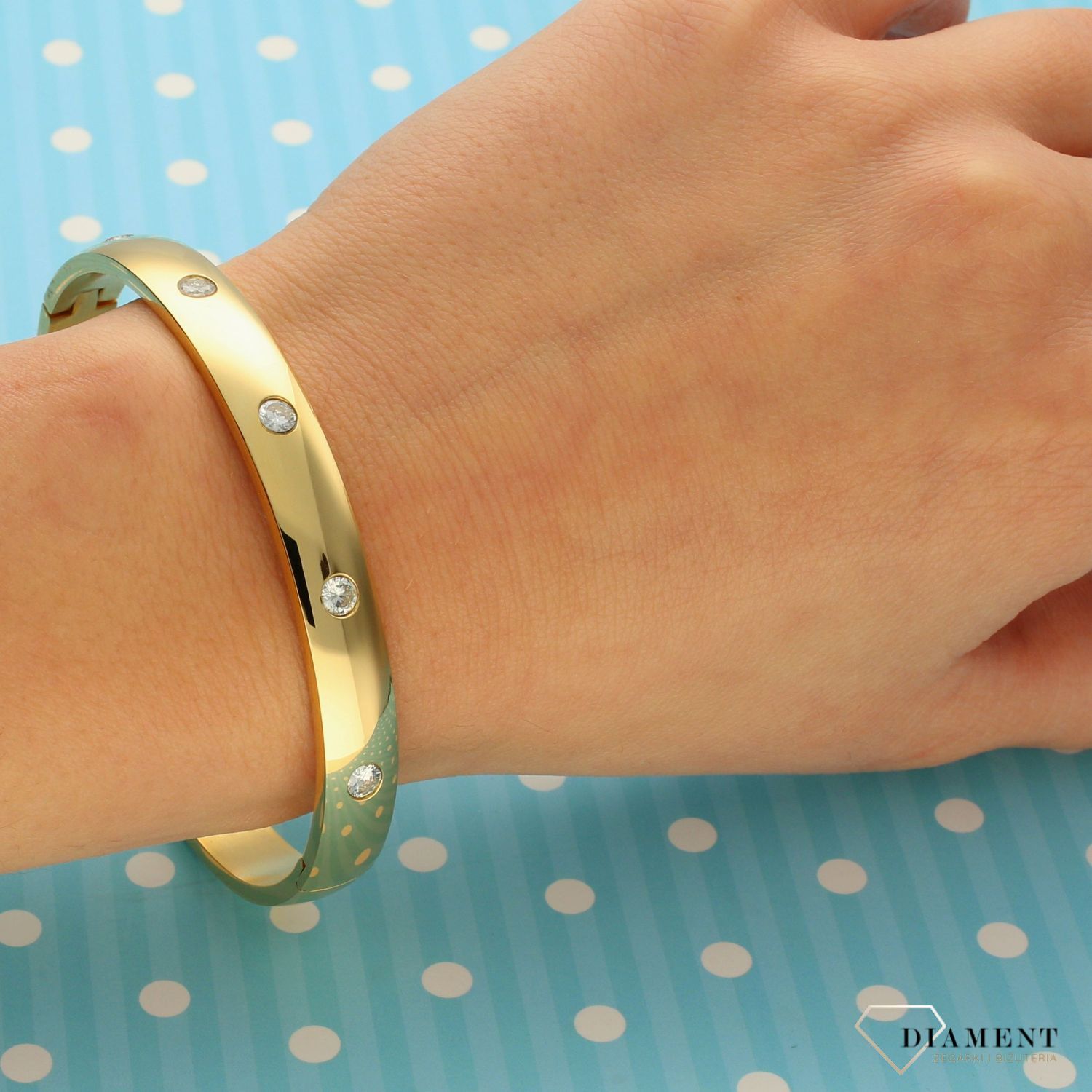 Stalowa bransoletka pozłacana kółko owal DIA-BRA-B482336-STAL.  Elegancka bransoletka dla każdej kobiety. Doskonała propozycja dla kobiet, które cenią sobie efektowne i zarazem proste dodatki..jpg