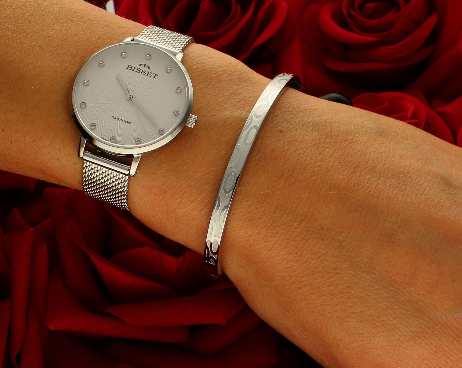 Sztywna bransoletka damska stalowa ze wzorem DIA-BRA-B882234-STAL. Sztywna bransoletka stalowa.  (2).jpg