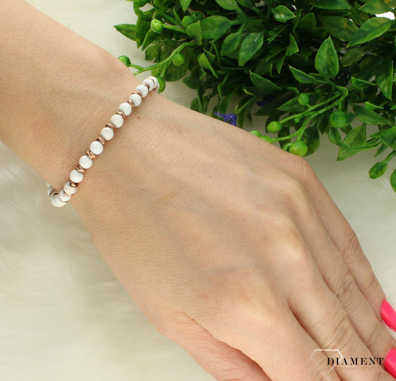 Srebrna bransoletka damska 925 białe koraliki w różowym złocie DIA-BRA-BIAŁE-KULECZKI-925  Bransoletka z białymi koralikami wykonana z próby 925 o klasycznej formie będzie idealnym prezentem dla ukochanej kobiety.1.jpg