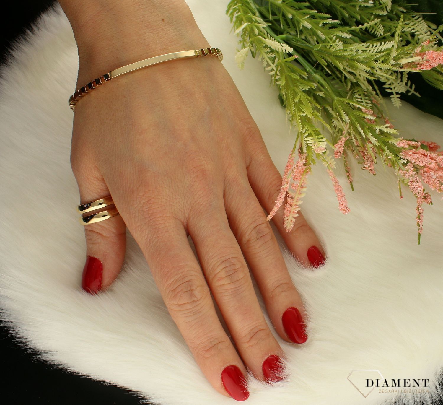 Złota bransoletka damska splot kwadratów z gładkim elementem ozdobnym DIA-BRA-CG9002-585.Bransoletka wykonana z najwyższej jakości złota próby 585. Dł (2).jpg