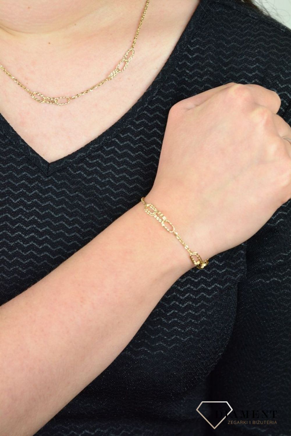Złota bransoletka celebrytka grawerowane ogniwa DIA-BRA-COE252--585.jpg