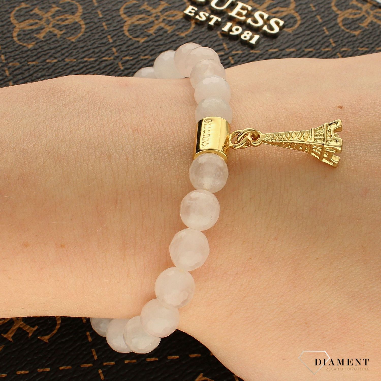 Bransoletka damska z koralikami i zawieszką Wieża Eiffla DIA-BRA-KORALIKI-PARYZ. Wyjątkowa damska bransoletka z koralików i zawieszki pozłacanej 24K złotem w kształcie Wieży Eiffla (2).jpg