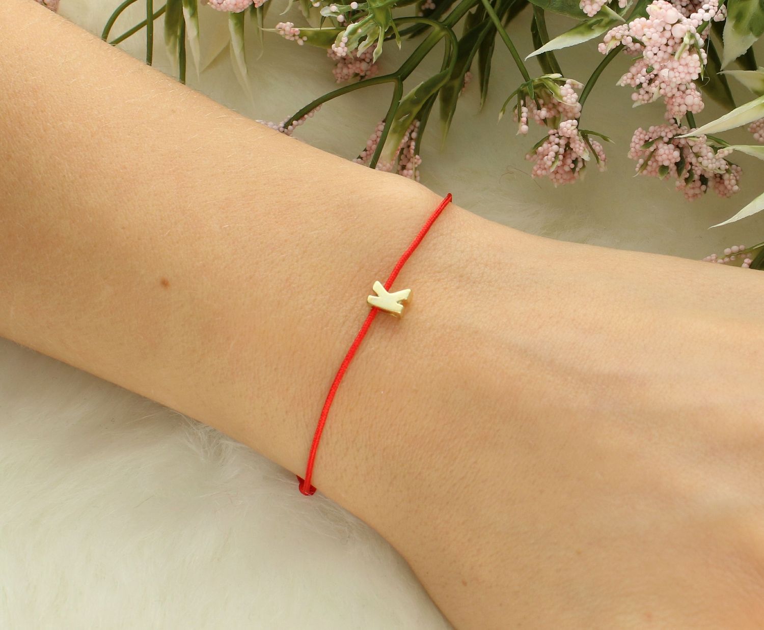 Bransoletka damska na czerwonym sznurku literka K DIA-BRA-LU083REDY-K-925.jpg