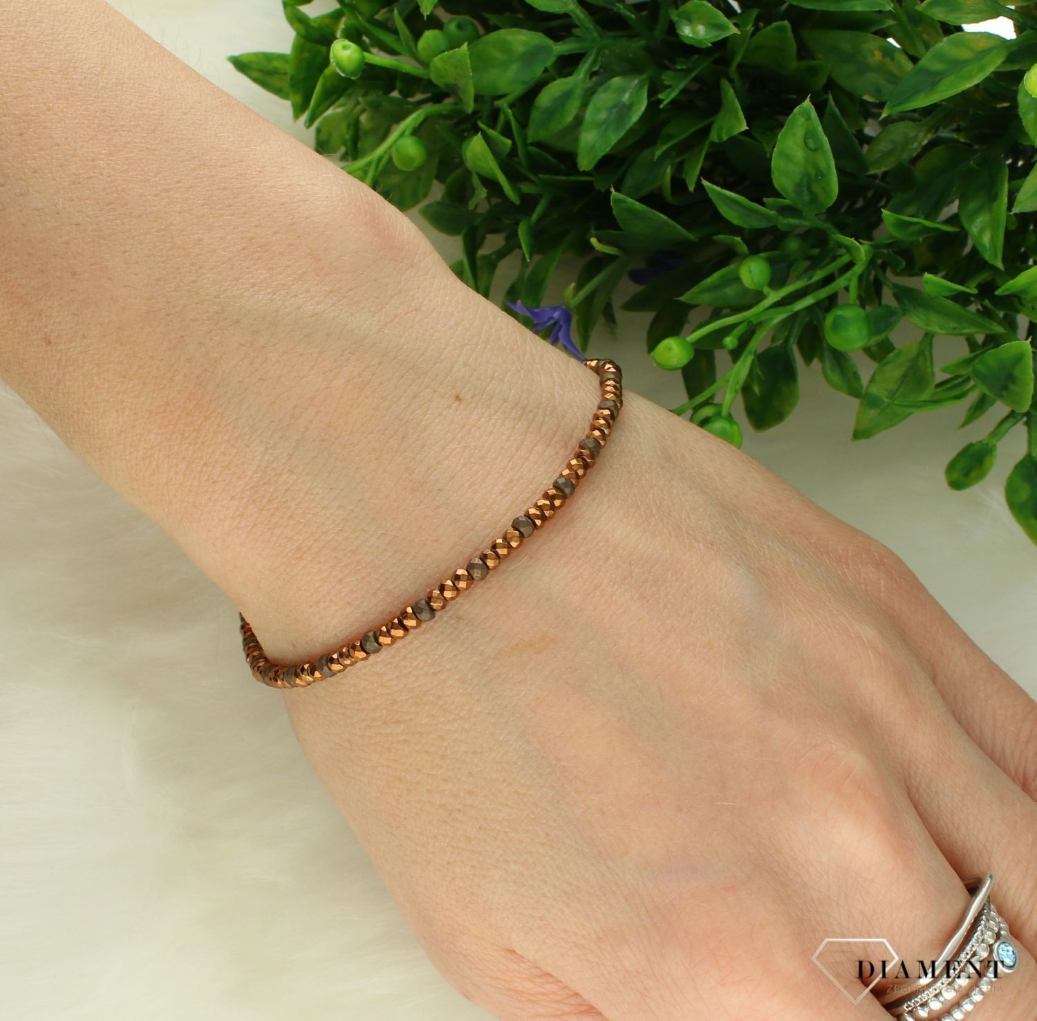 Srebrna bransoletka damska 925 z miedzianych koralików DIA-BRA-MIEDZIANE-KULKI-925. Bransoletka z koralikami wykonana z próby 925 o oryginalnej formie będzie idealnym prezentem dla ukochanej kobiety1.jpg