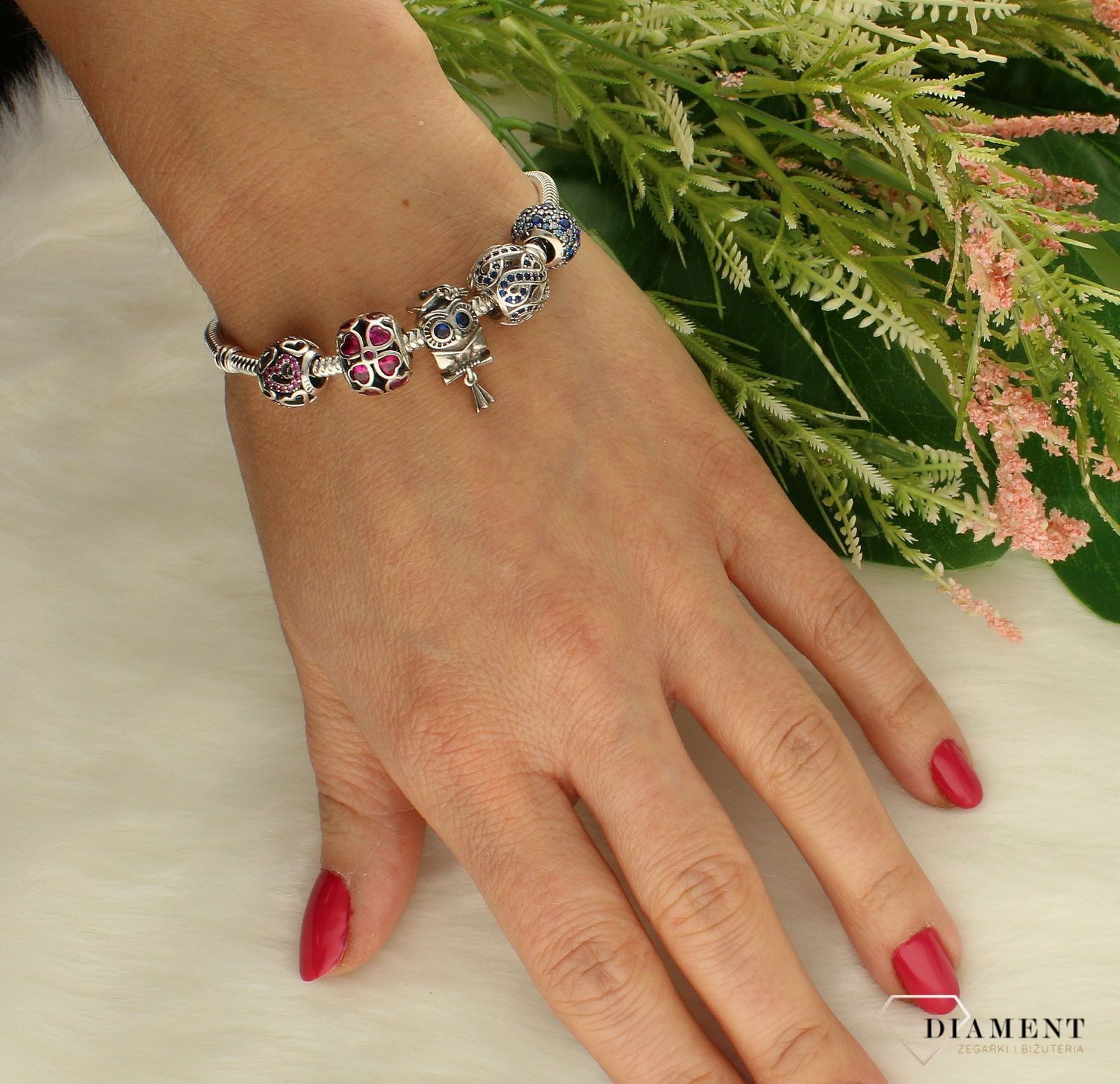 Srebrna bransoletka damska do charmsów modułowa Typu Pandora z serduszkiem DIA-BRA-MOD2-925. Srebrna bransoletka wykonana z najwyższej jakości srebra 925. Bransoletka modułowa typu Pandora. Bransoletka do charmsów. Bransole (1 (2).jpg