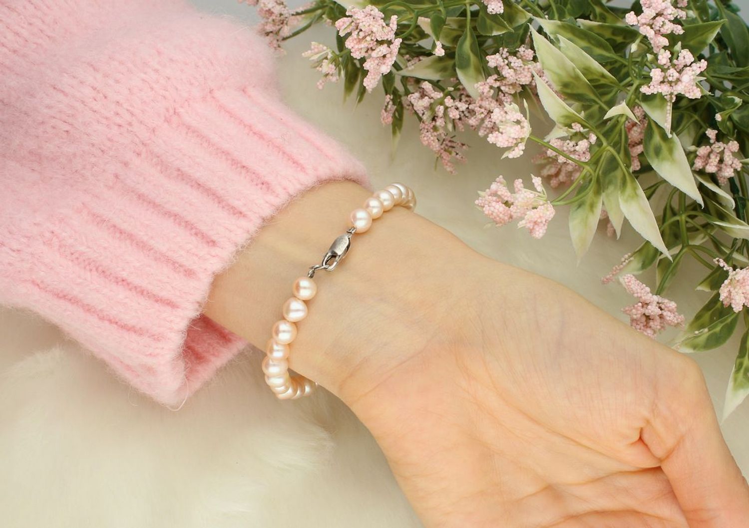 Bransoletka z łososiowych pereł 6 mm – srebro 925, elegancja na każdą okazję  DIA-BRA-PERŁY-NATURALNE-20-925 (2).jpg