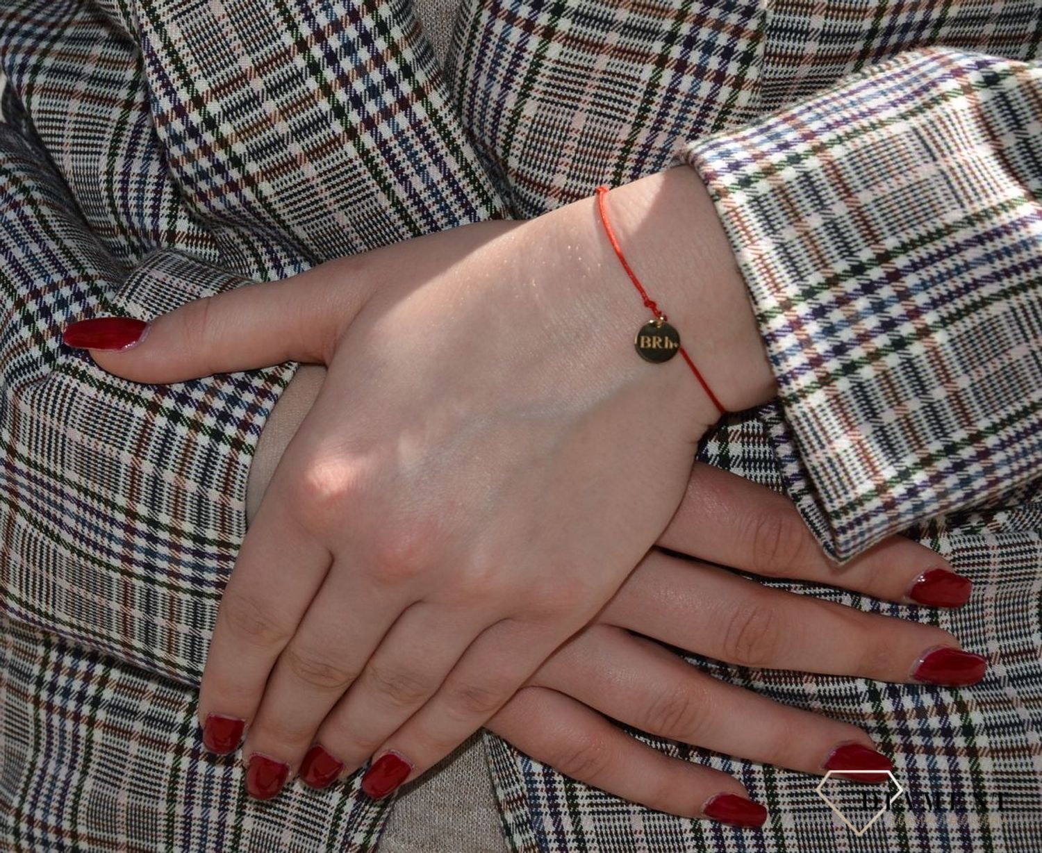 Złota bransoletka z grpą krwi BRh+ na sznurku PL0131BG14K.jpg