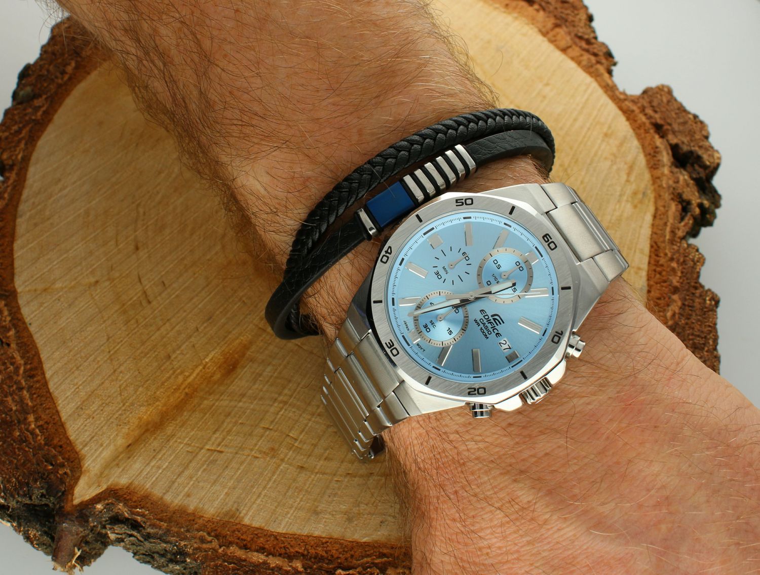 Bransoletka męska skórzana DIA-BRA-S8183952-STAL Bransoletka męska skórzana z stalą szlachetną. Stalowa bransoletka z czarną skórą nadaje bransoletce charakteru. Bransoletka składa się z dwóch.jpg