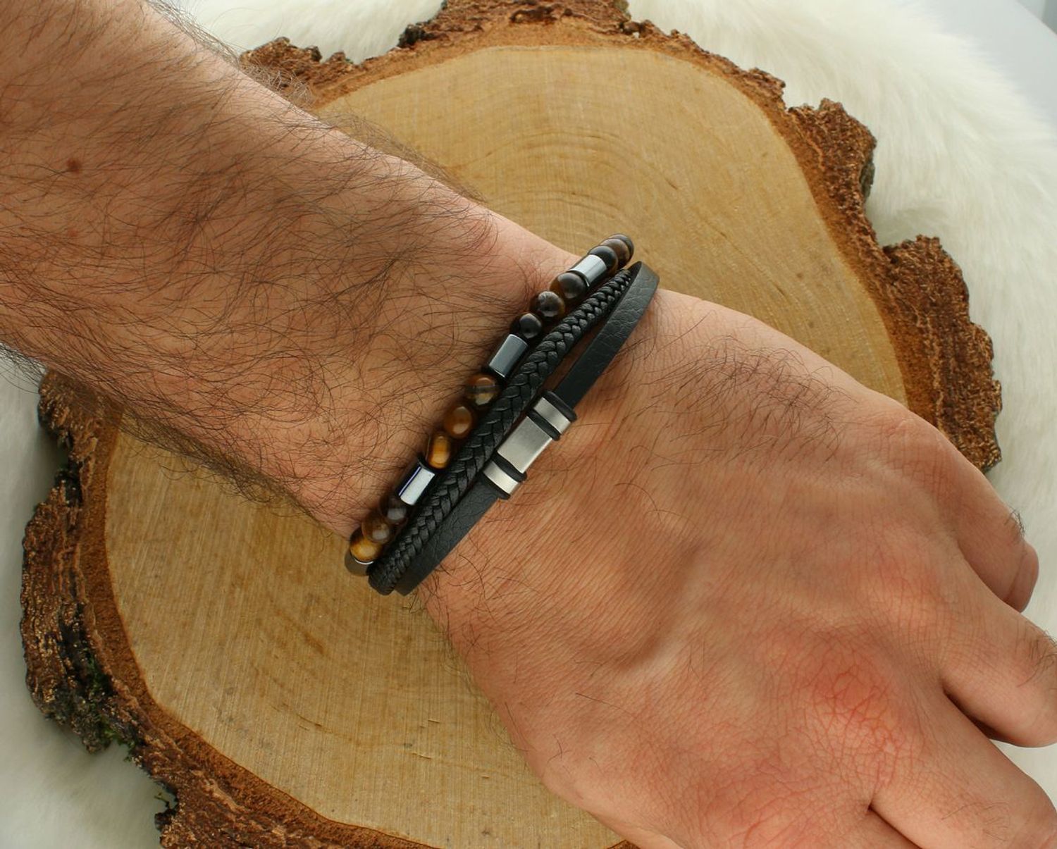 Męska bransoletka skórzana z kocim oczkiem i stalowymi elementami DIA-BRA-S8734254-STAL. Długość 21,5–22,5 cm. Stylowy i elegancki 1.jpg