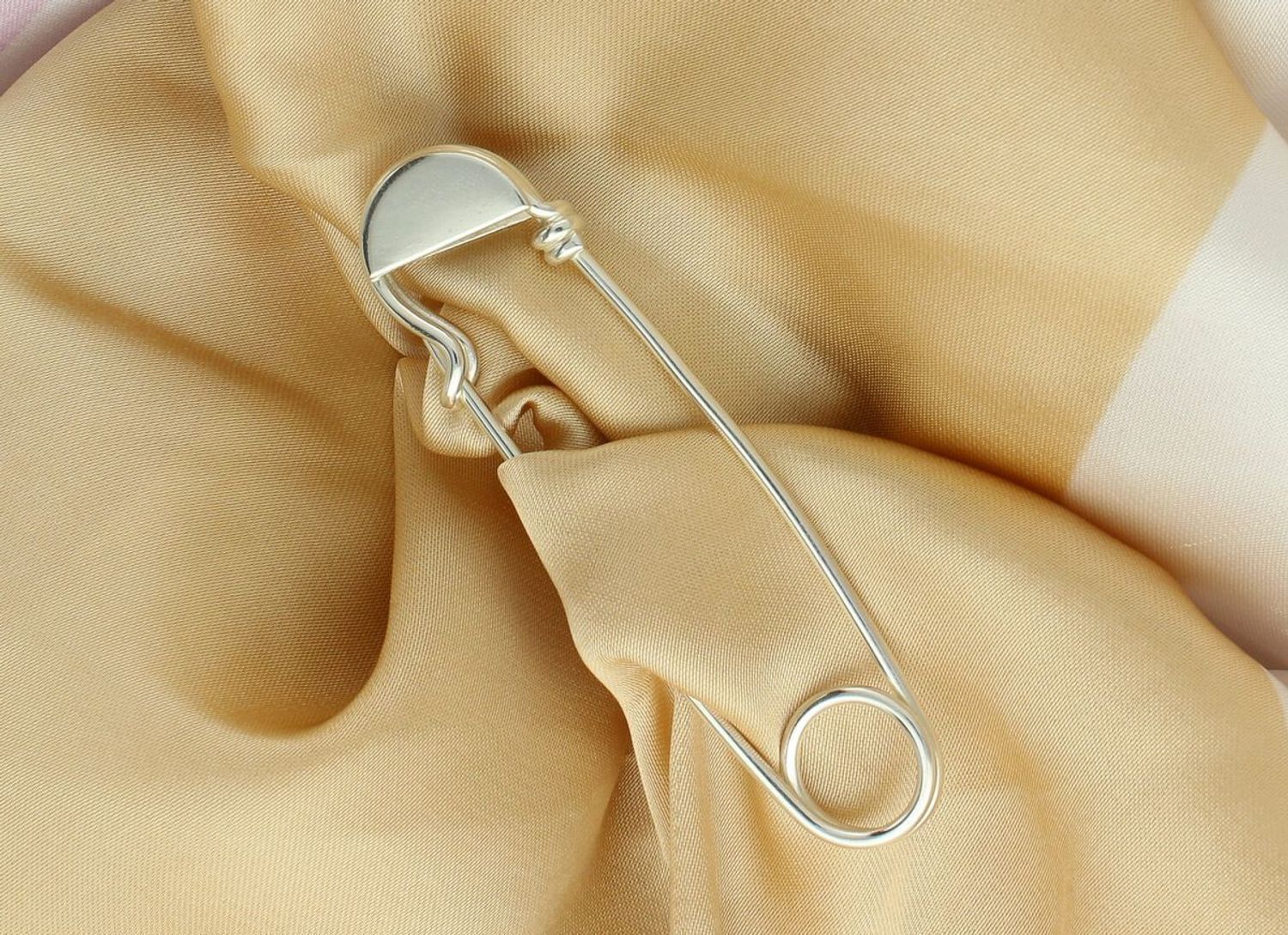 Damska srebrna broszka agrafka 925 DIA-BRO-13804-925 – nowoczesna i stylowa.jpg