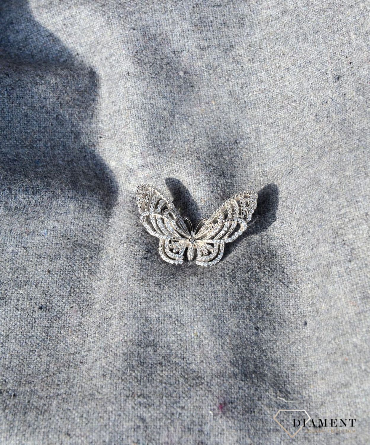 Srebrna broszka motyl z cyrkoniami DIA-BRO-2913-925.jpg