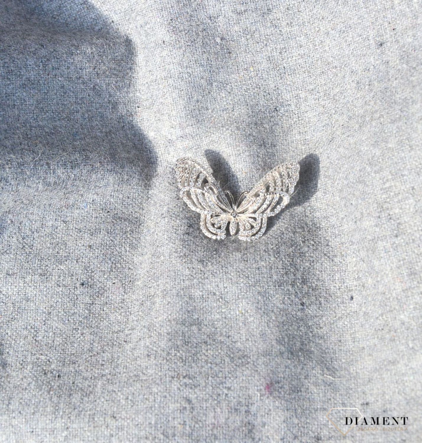 Srebrna broszka motyl z cyrkoniami DIA-BRO-2913-925.jpg