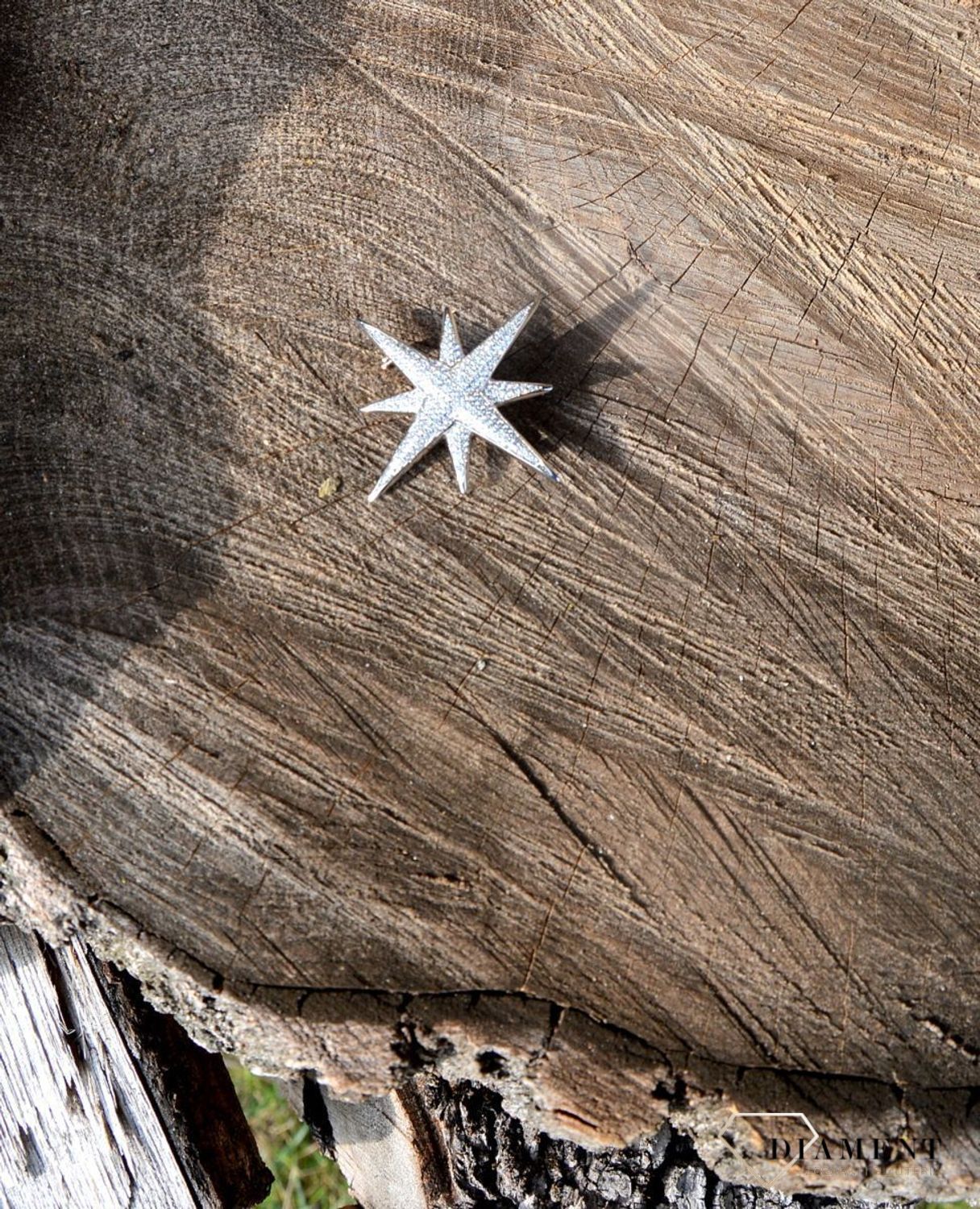 Srebrna broszka gwiazda z cyrkoniami DIA-BRO-2917-925.jpg