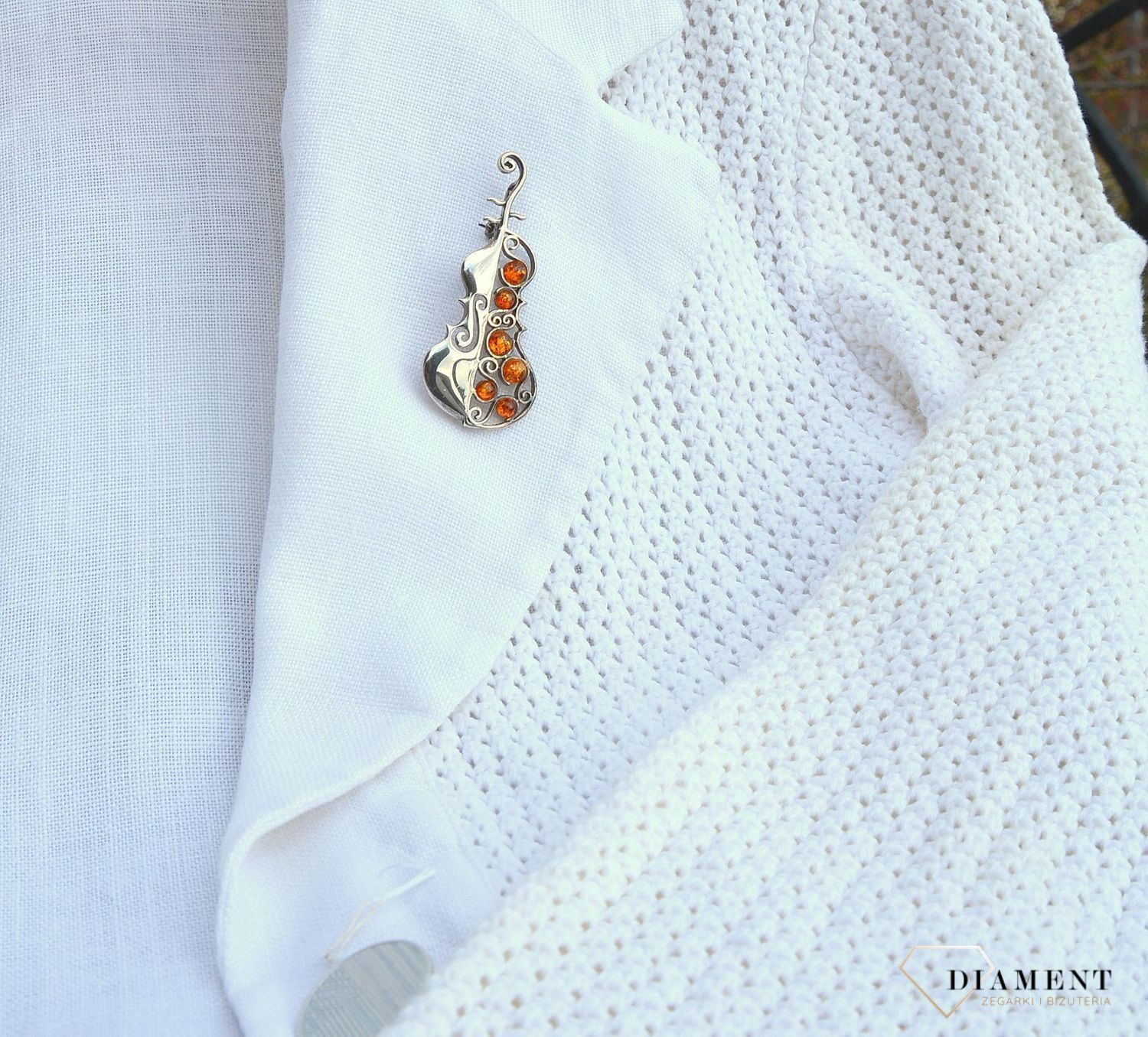 Srebrna zawieszka kontrabas z bursztynem DIA-BRO-2944-925.jpg