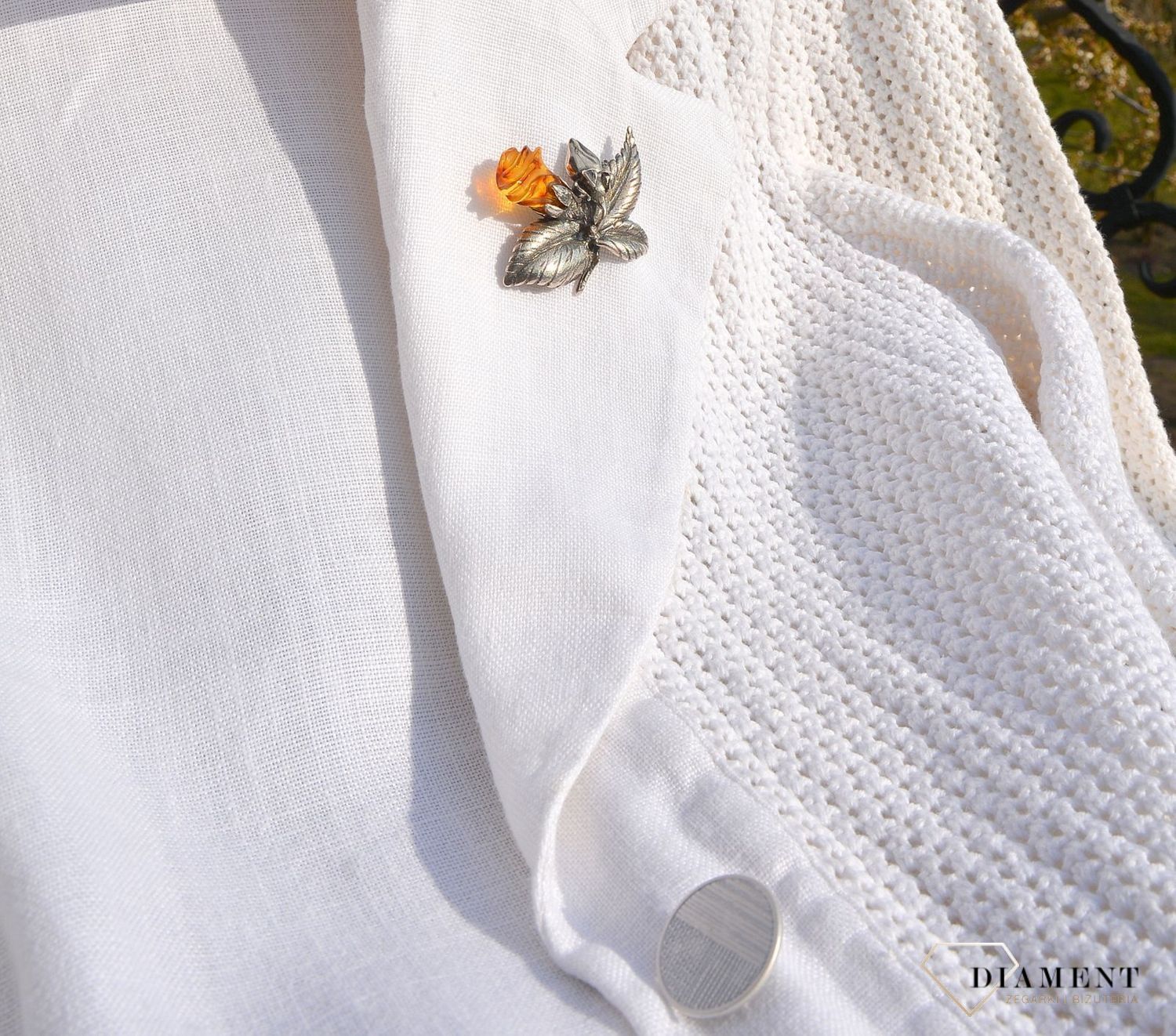 Srebrna broszka róża bursztyn DIA-BRO-2946-925.jpg