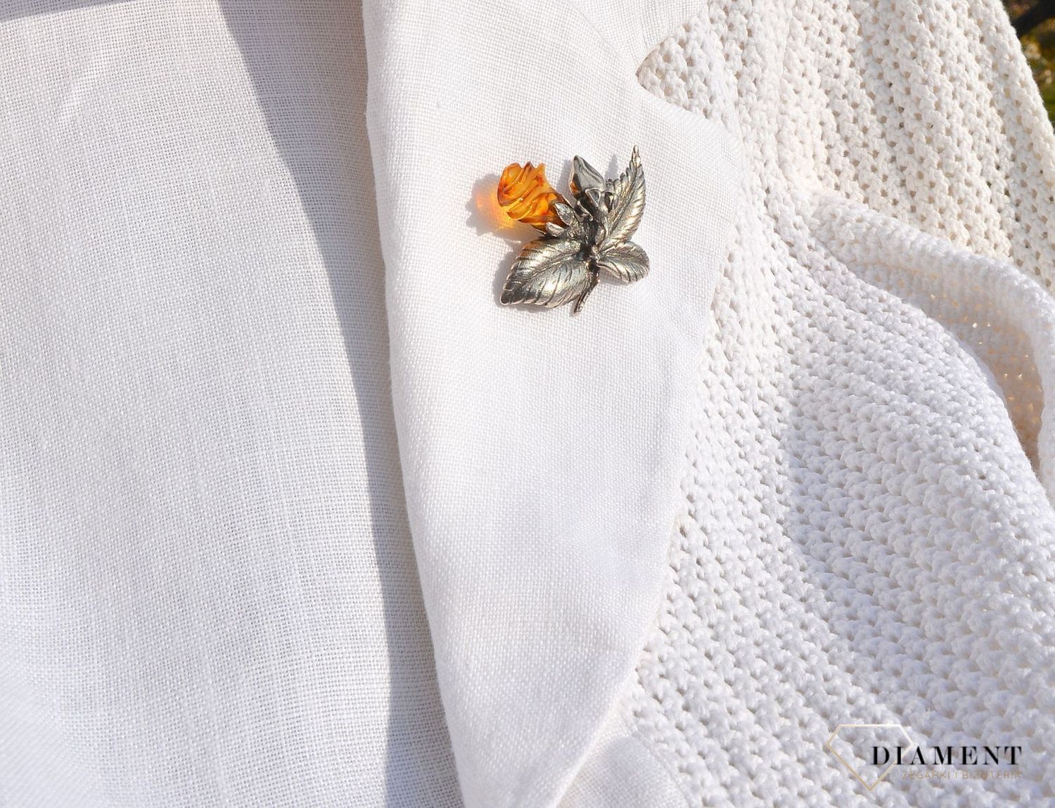 Srebrna broszka róża bursztyn DIA-BRO-2946-925.jpg