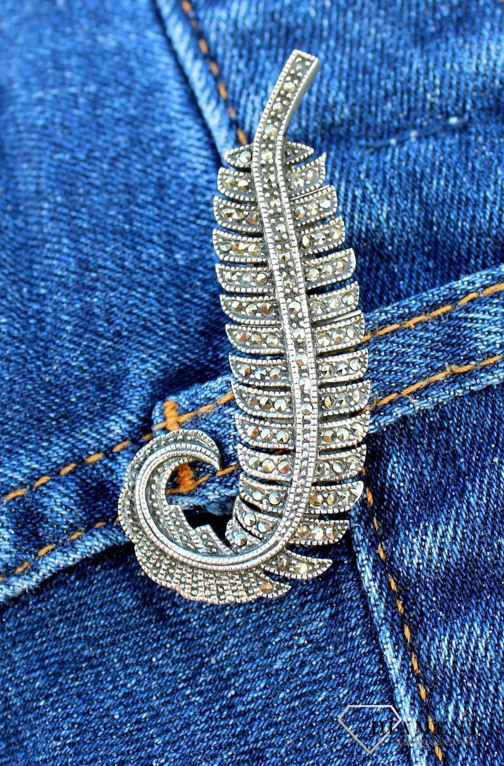 Srebrna broszka 'Liść paproci' z markazytami DIA-BRO-3346-925.jpg