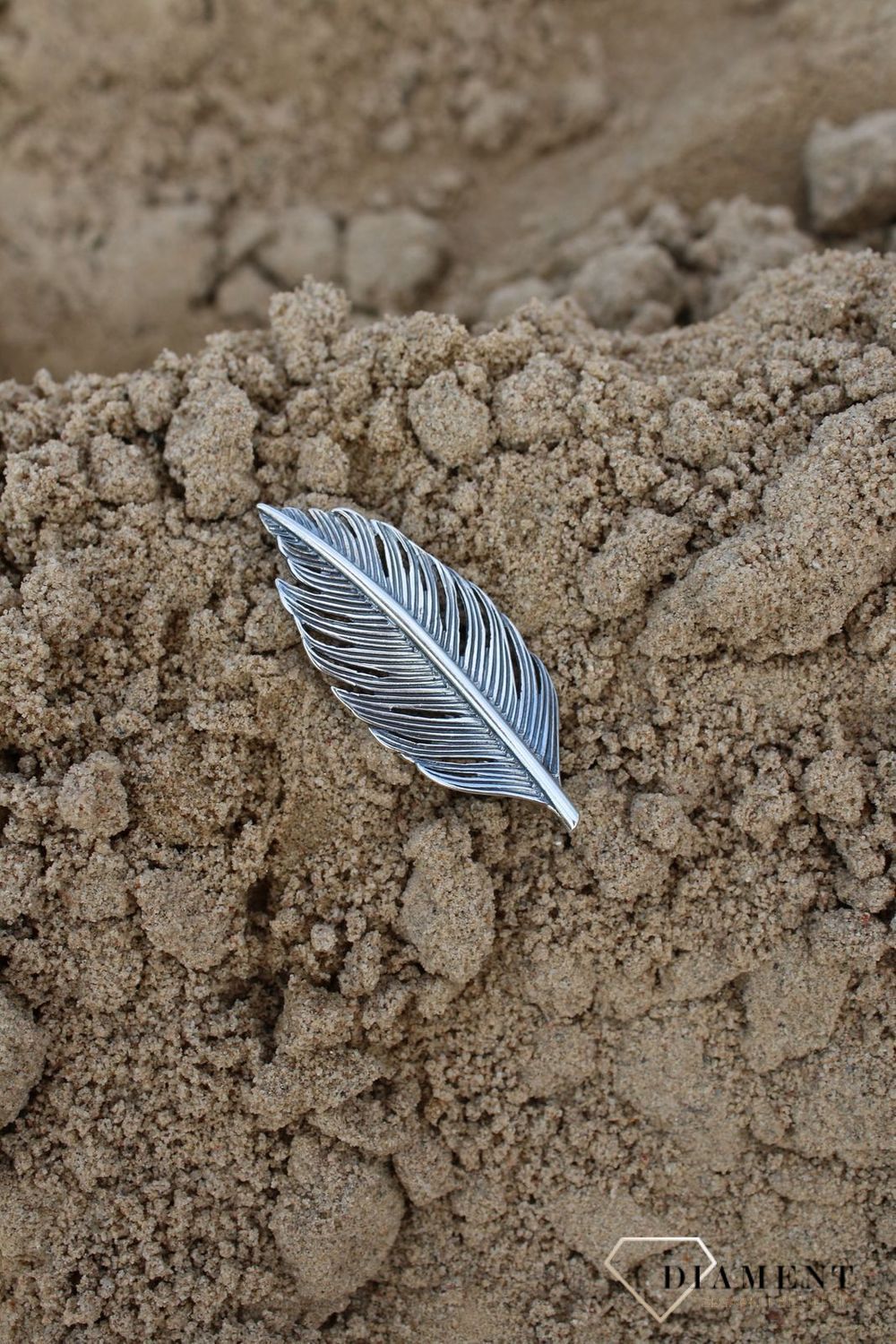 Srebrna broszka Piękne piórko DIA-BRO-3352-925.jpg
