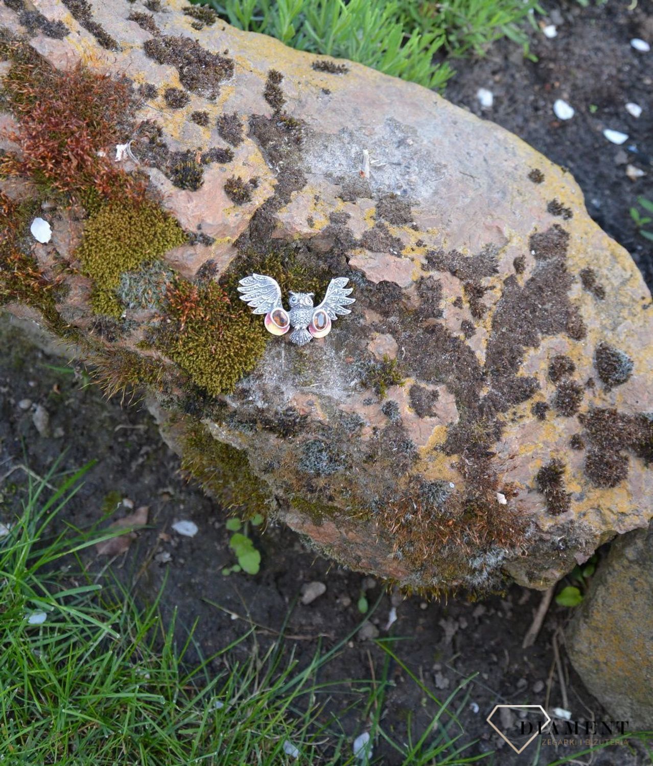 Srebrna broszka w kształcie Sowy z bursztynem i markazytami DIA-BRO-3357-925.jpg