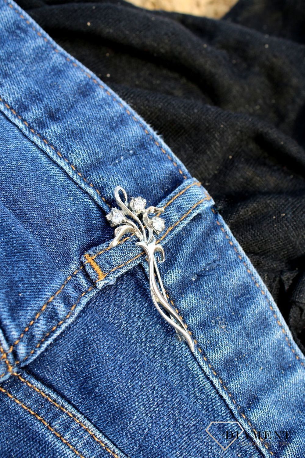 Srebrna broszka bukiet z cyrkoniami DIA-BRO-3359-925.jpg