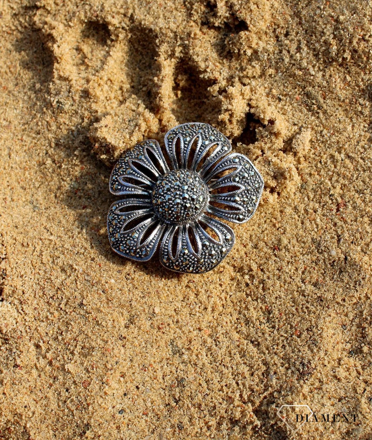 Srebrna broszka duży kwiat z markazytami DIA-BRO-3364-925.jpg
