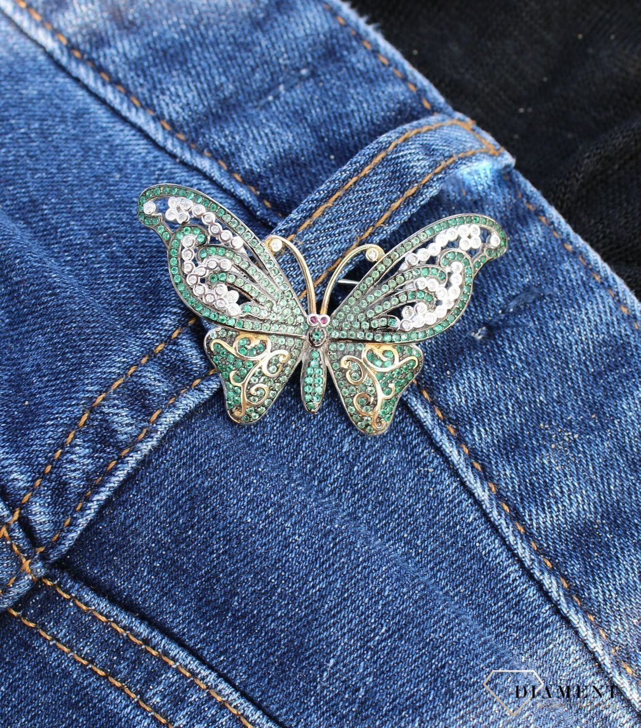 Srebrna broszka zielony motyl ozdobiony cyrkonią DIA-BRO-3365-925.jpg