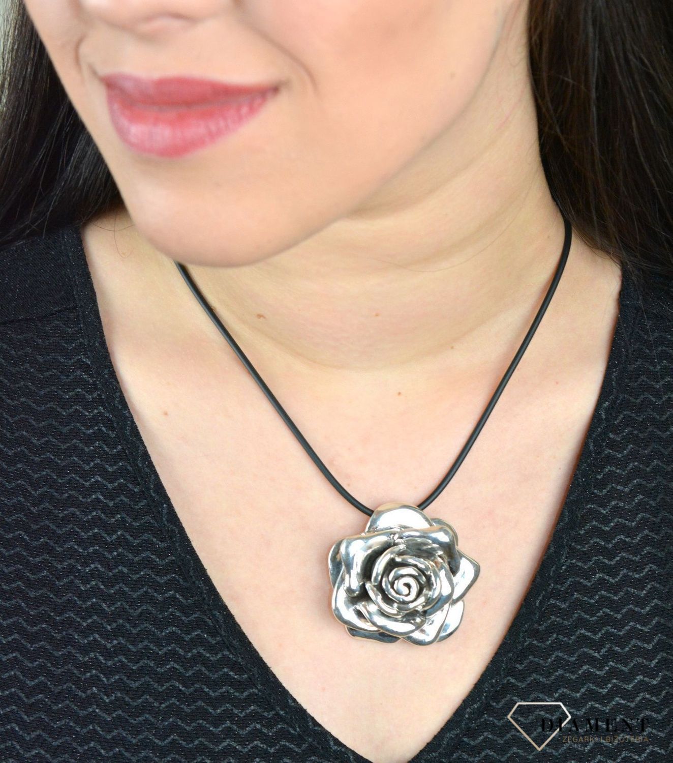 Zawieszka z funkcją broszki 'Duża róża' DIA-BRO-3946-925.jpg